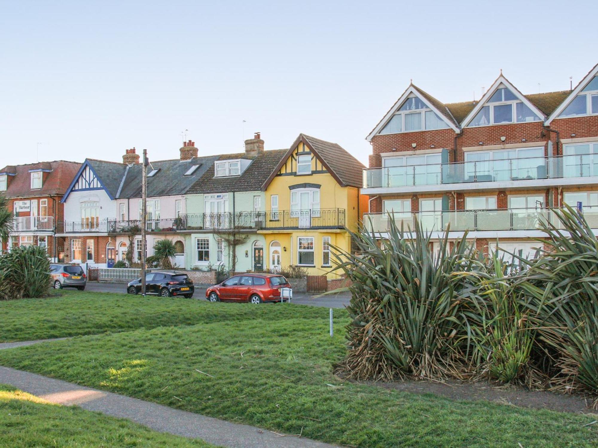 The Yellow House Gorleston-On-Sea ภายนอก รูปภาพ